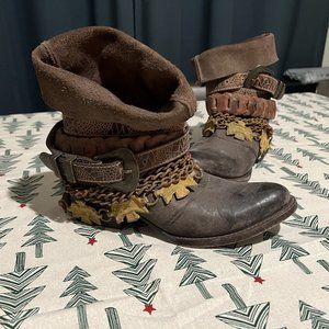 Freebird by Steven Yerba Distressed Leather Chain&Buckle Shaft Boots Size 8